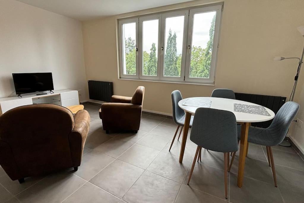Apartament T2 Calme Et Lumineux Proche Gare Arras Zewnętrze zdjęcie
